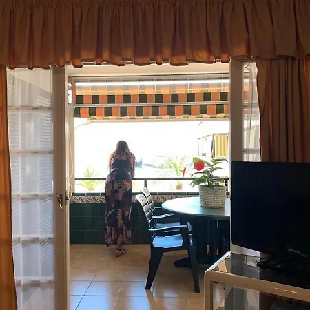 Views To The Infinite Sea In Cristianos Appartement *