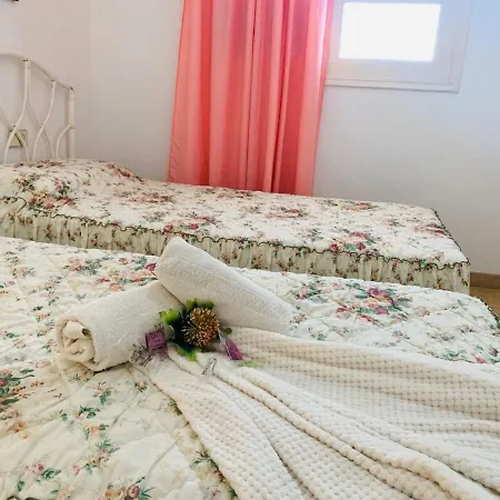 Views To The Infinite Sea In Cristianos Appartement